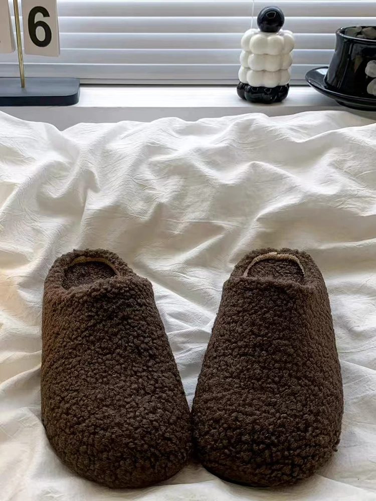 Pantofle pro ženy